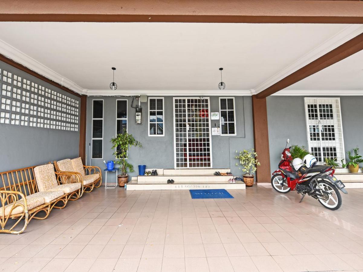 Oyo 90363 Nyamanya Inn 콴탄 외부 사진