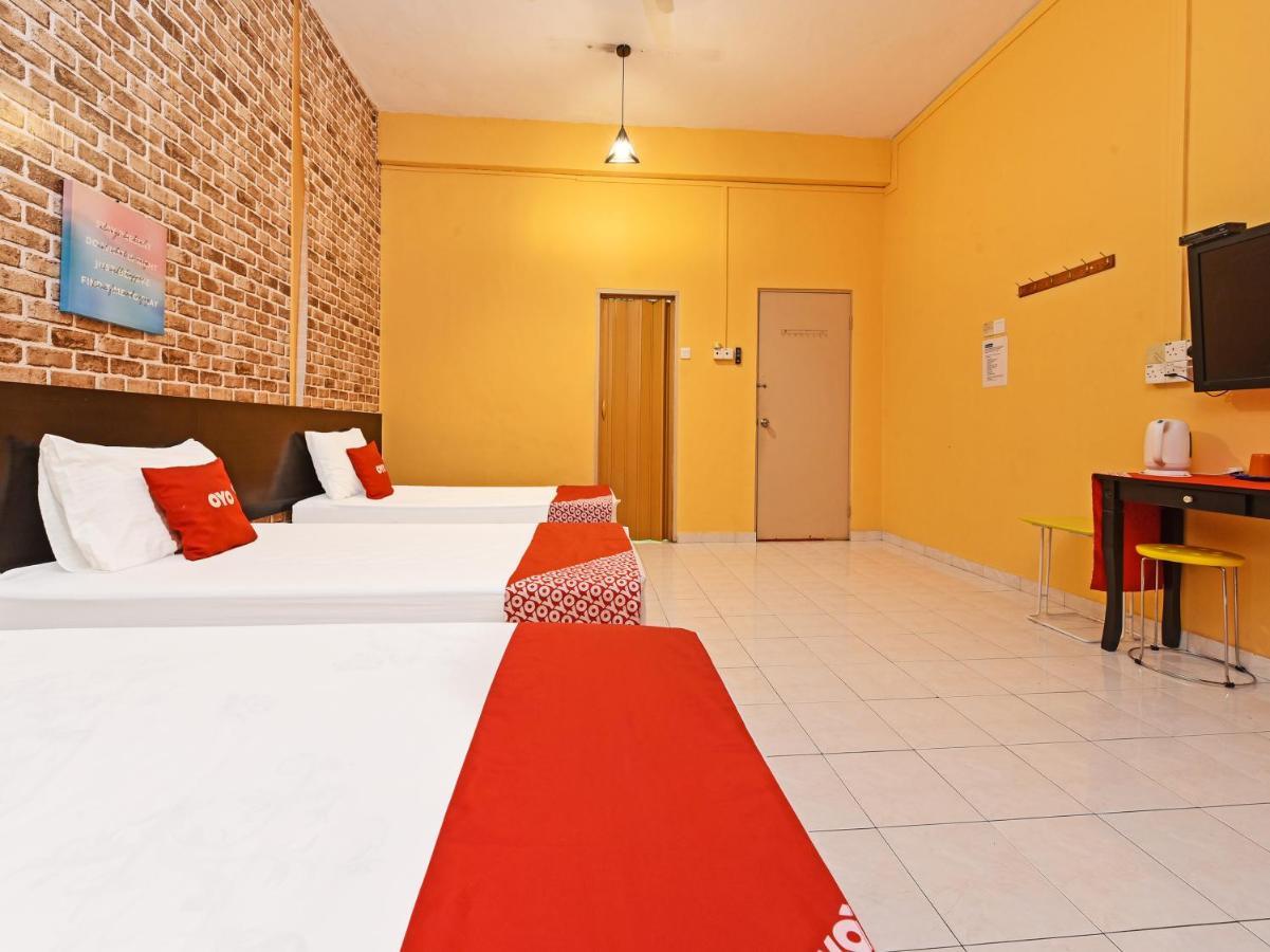 Oyo 90363 Nyamanya Inn 콴탄 외부 사진